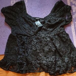 new With Tags Torrid Black Floral Lace Blouse